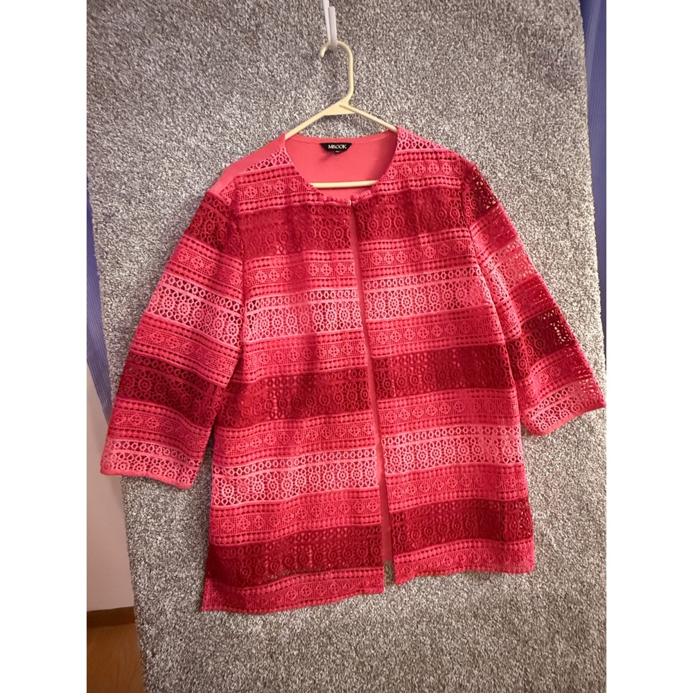 Misook Cardigan Jacket L Pink Red Ombre Crochet Lace 3/4 Sleeve Open Front Knit